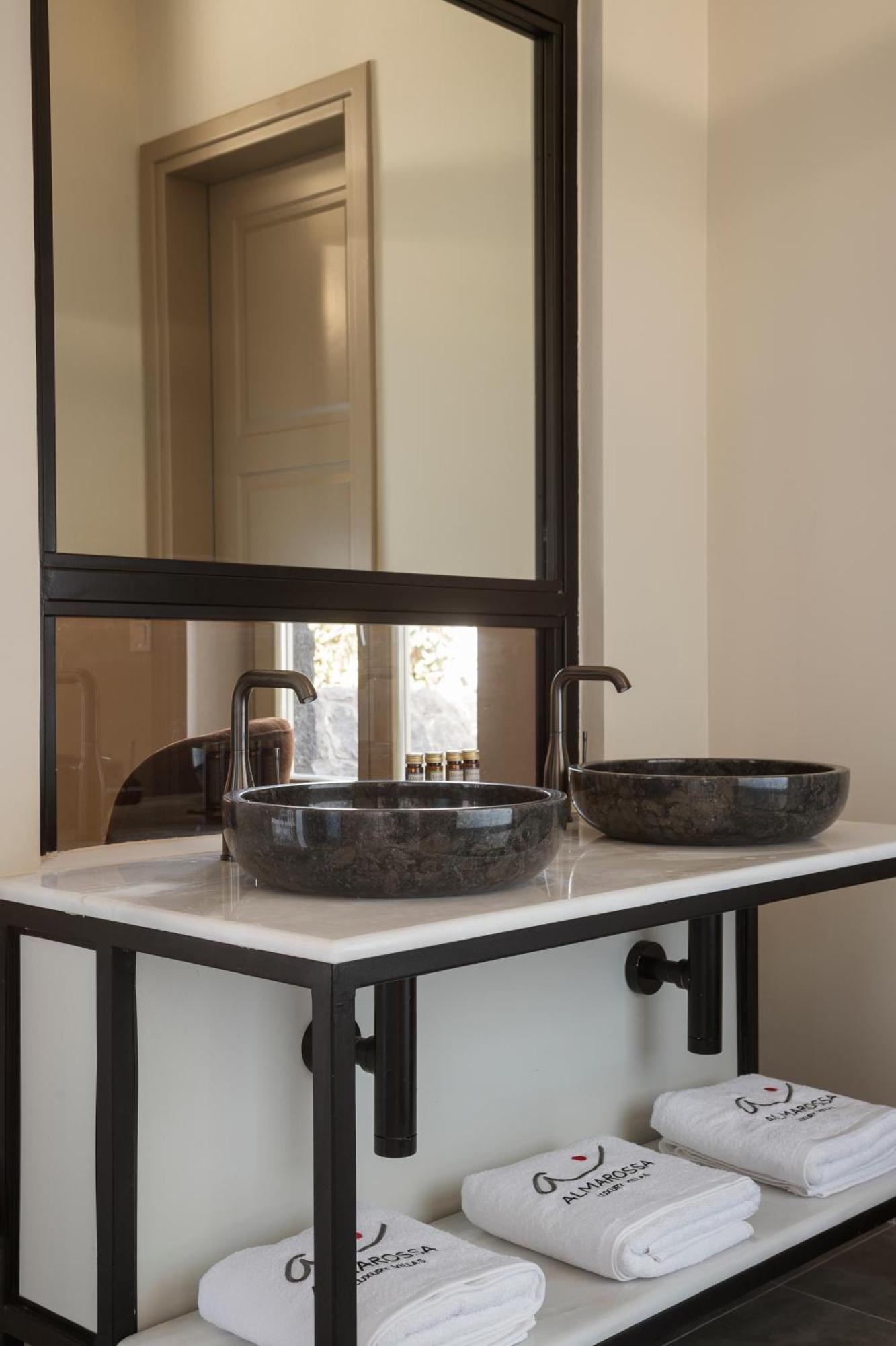 Almarossa Luxury Villas Vourvoúlos エクステリア 写真